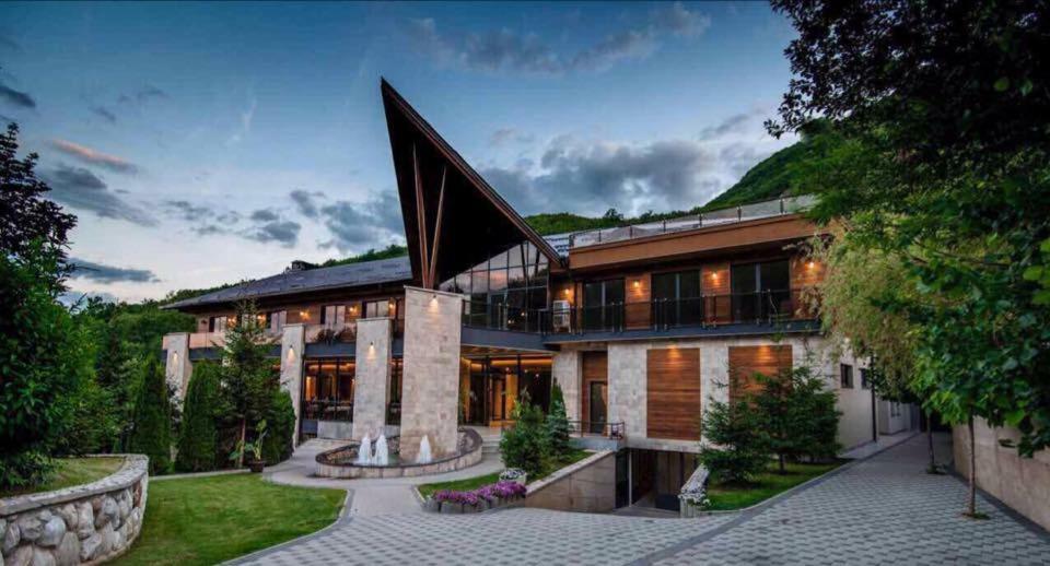 Resort Ujevara E Drinit Peja Kültér fotó